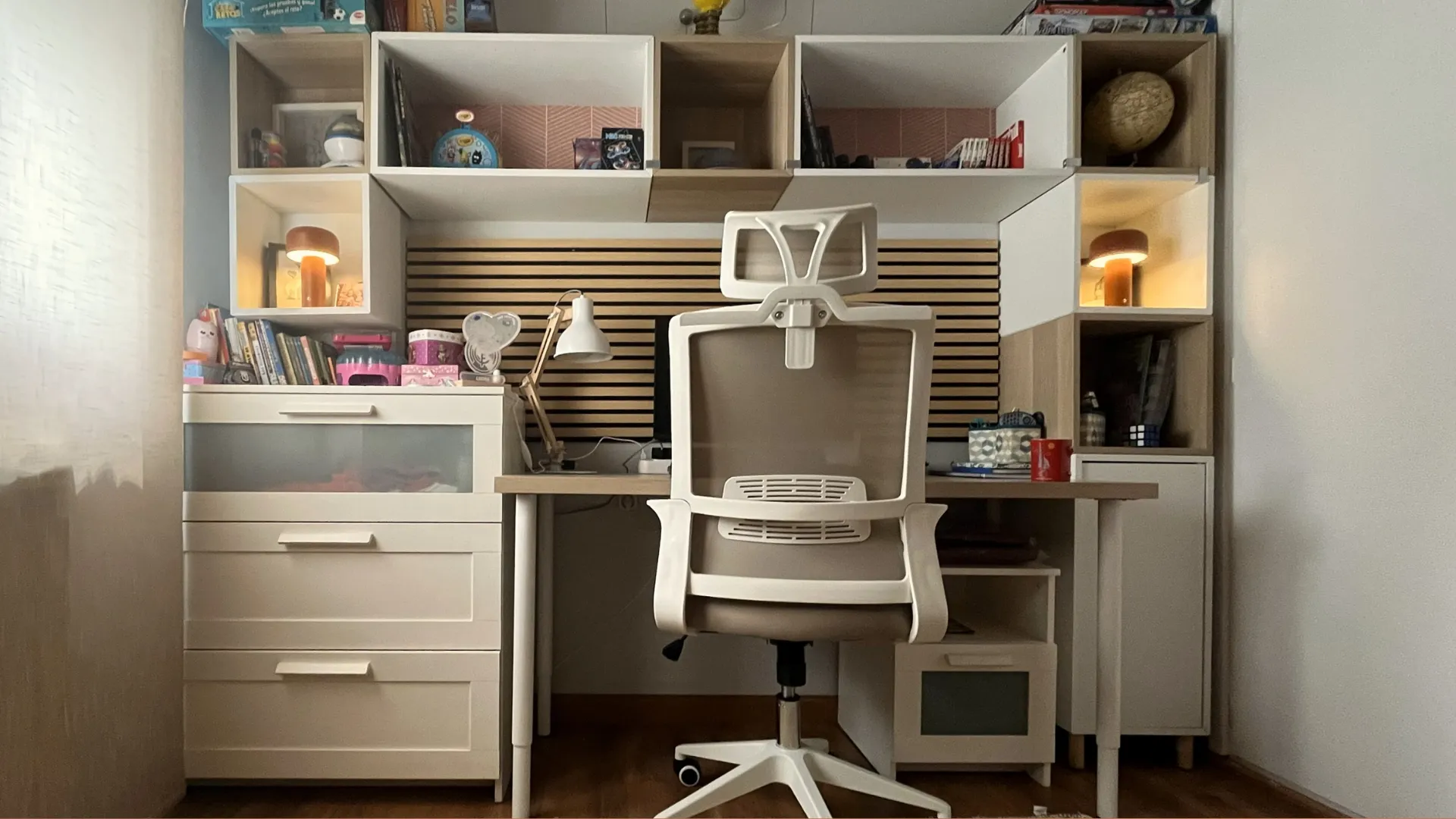 Dormitorio juvenil — frente de estudio